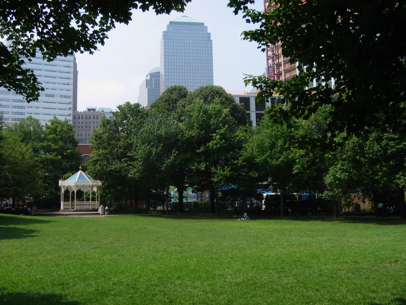 สวนสาธารณะ Washington Market Park ย่าน Tribeca นิวยอร์ก ภาพเผยแพร่เดือนกรกฎาคม 2006