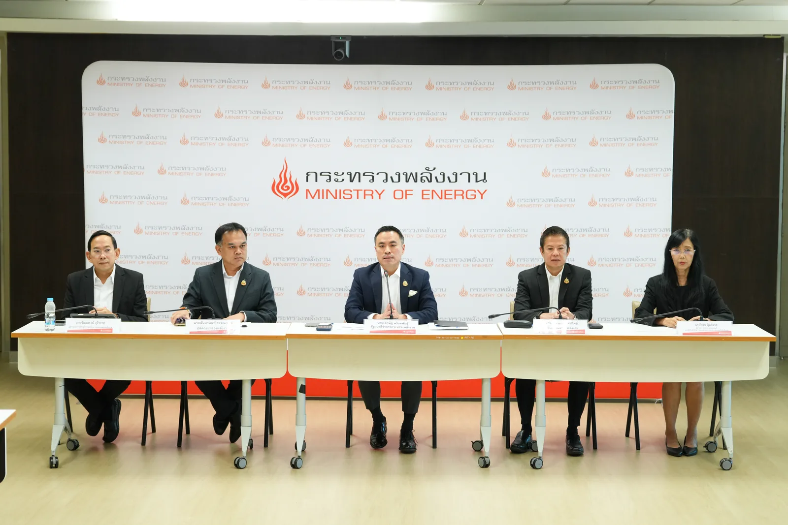 การแถลงข่าวของกระทรวงพลังงาน เรื่องปรับโครงสร้างราคาน้ำมัน 28 ตุลาคม 2569