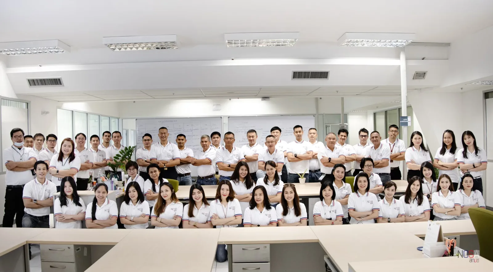 ภาพหมู่ทีมงานในห้องประชุม เผยแพร่บนเว็บไซต์ สกมช.