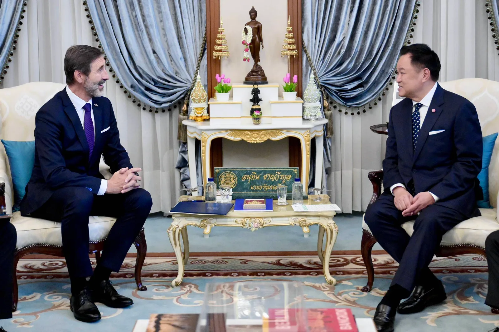 นายกรัฐมนตรีไทยหารือกับรัฐมนตรีต่างประเทศสโลวัก ที่ห้องรับรอง ชั้น 2 ตึกไทยคู่ฟ้า ทำเนียบรัฐบาล 12 ตุลาคม 2569