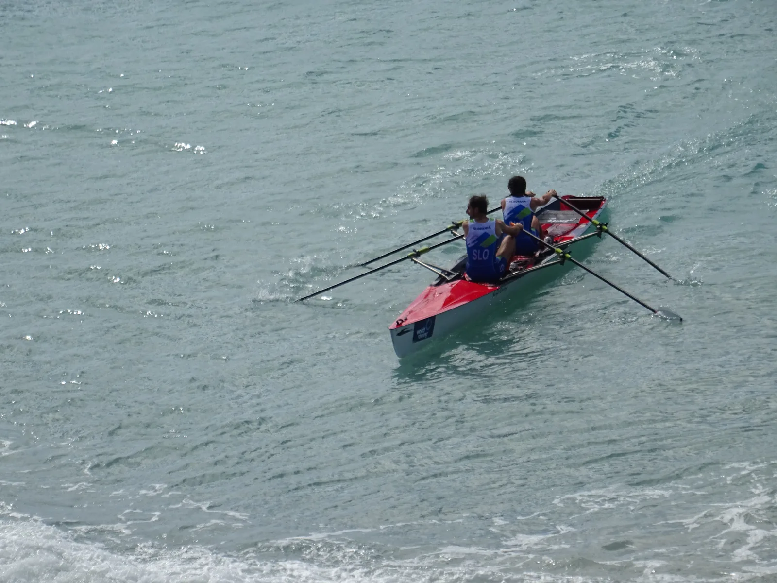 เรือคู่แบบ coastal ของทีมสโลวีเนียในรายการ World Rowing Beach Sprint Finals ปี 2024 รายการเดียวกับ World Rowing Beach Sprint Finals 2026