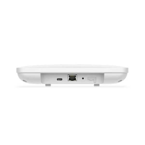 ด้านล่างของ Access Point NWA90BE MAX แสดงช่อง USB-C และช่อง LAN